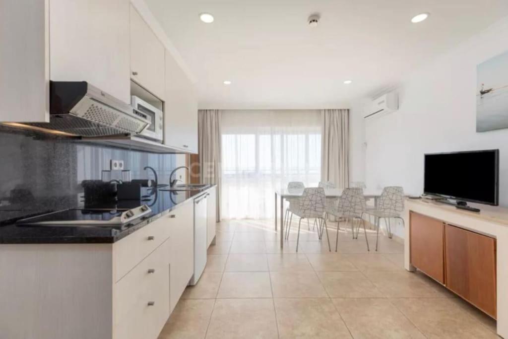 Cozy Apartment With Seaview 300M From The Beach 波尔蒂芒 外观 照片